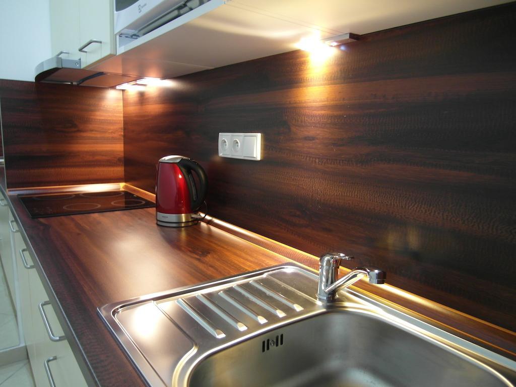 Apartments Kopecna With Parking Бърно Екстериор снимка