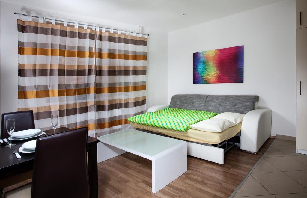 Apartments Kopecna With Parking Бърно Екстериор снимка