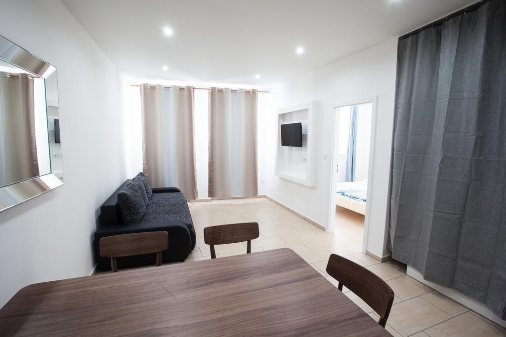 Apartments Kopecna With Parking Бърно Екстериор снимка