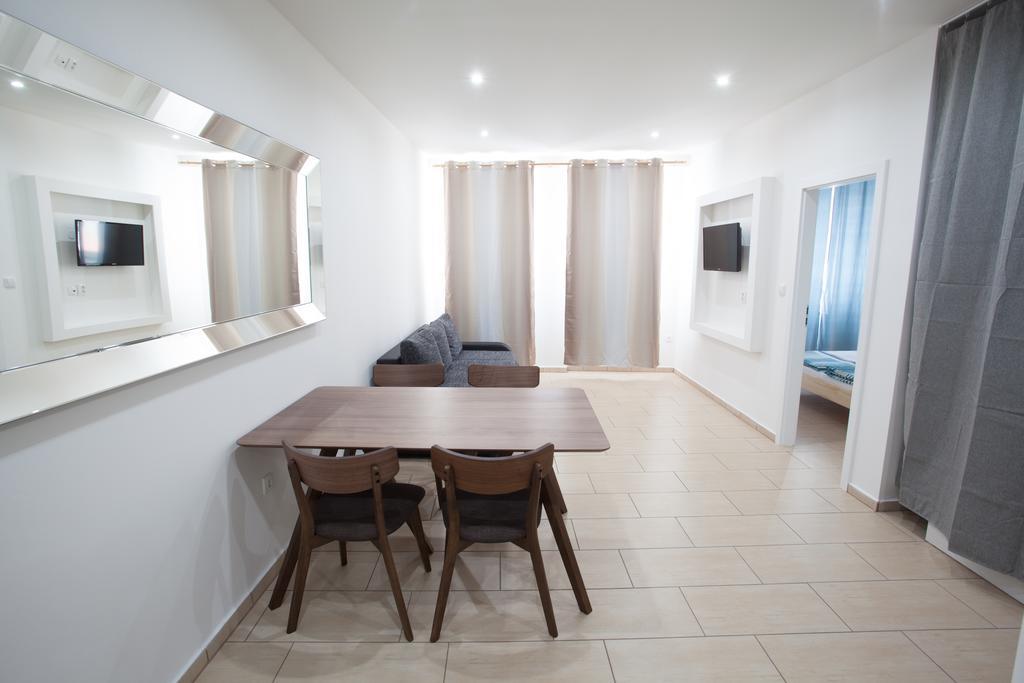 Apartments Kopecna With Parking Бърно Екстериор снимка