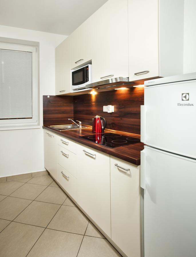 Apartments Kopecna With Parking Бърно Екстериор снимка