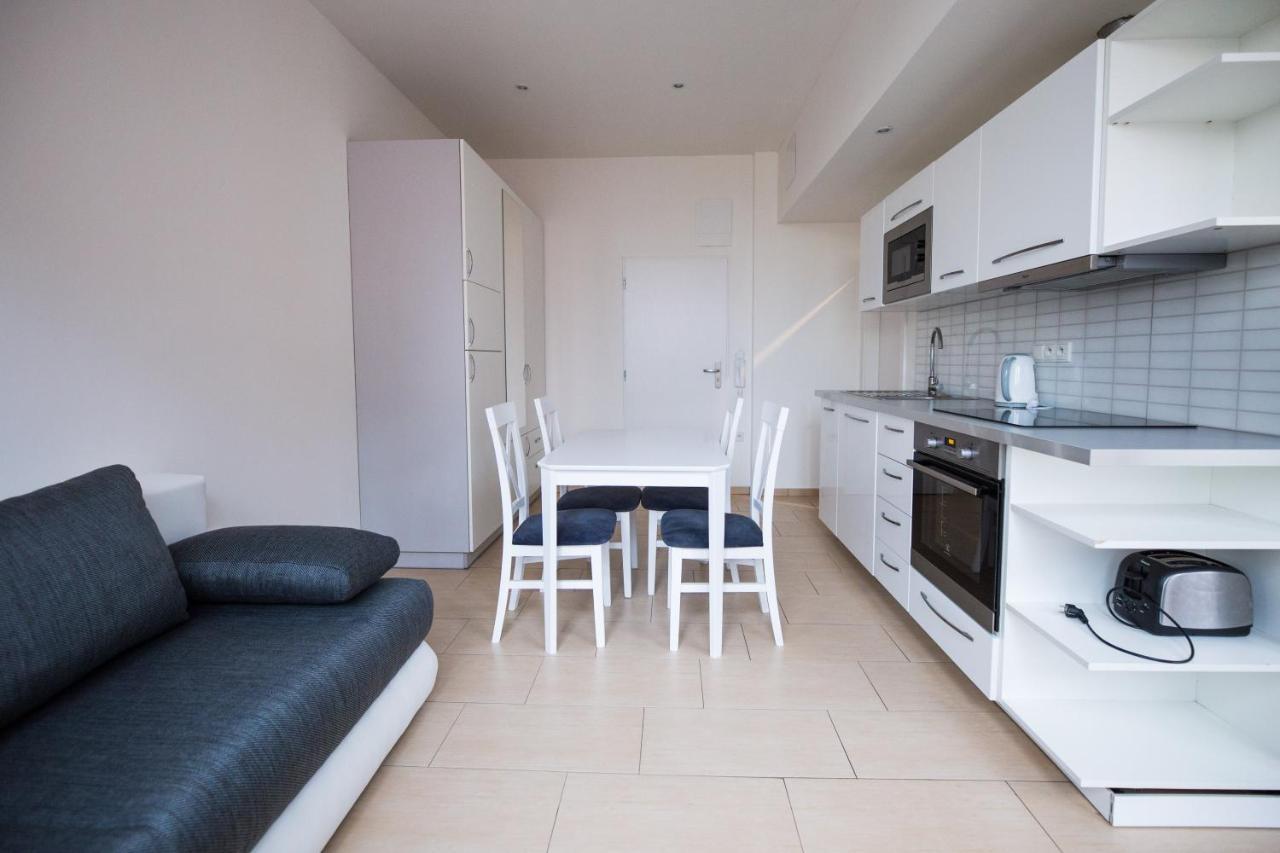 Apartments Kopecna With Parking Бърно Екстериор снимка