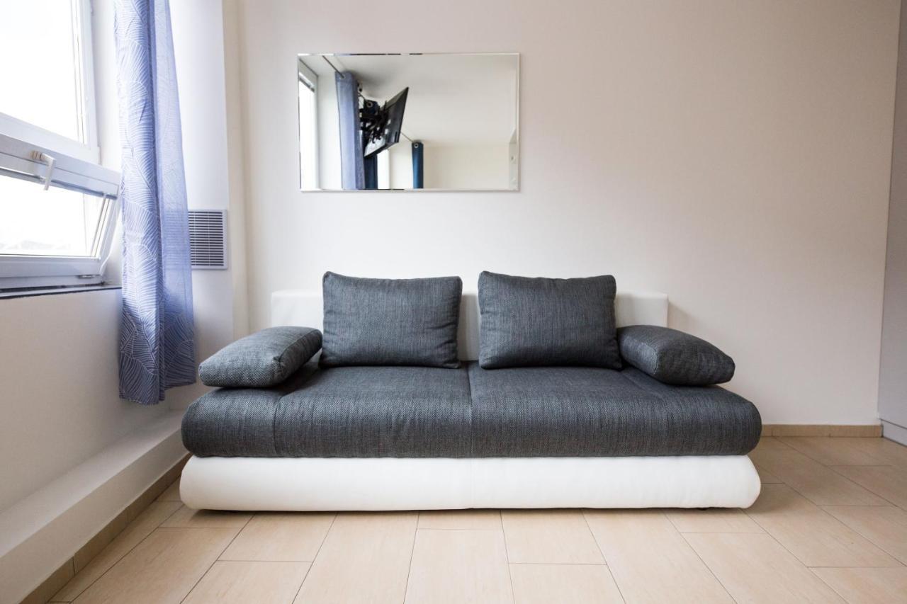 Apartments Kopecna With Parking Бърно Екстериор снимка