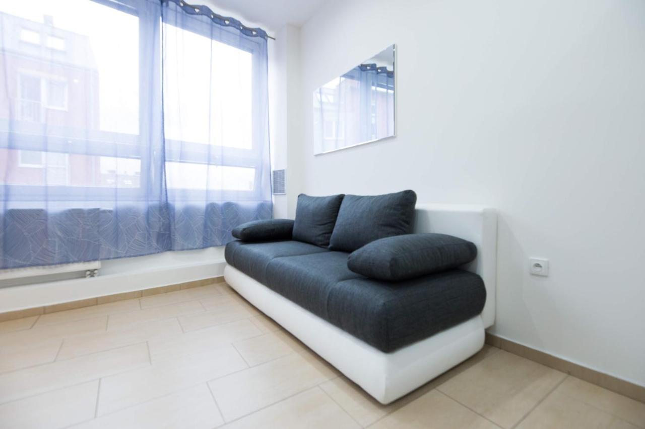 Apartments Kopecna With Parking Бърно Екстериор снимка