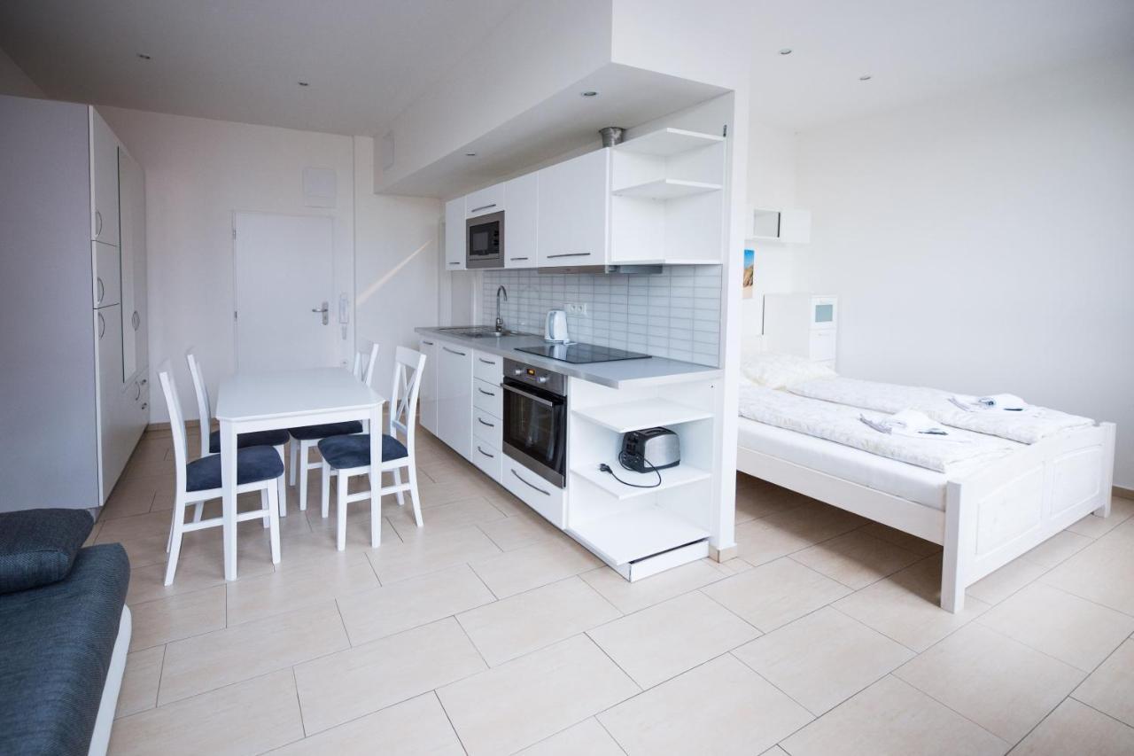 Apartments Kopecna With Parking Бърно Екстериор снимка