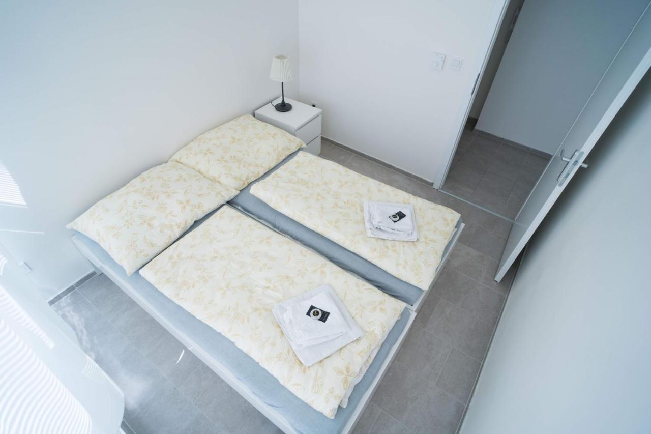 Apartments Kopecna With Parking Бърно Екстериор снимка